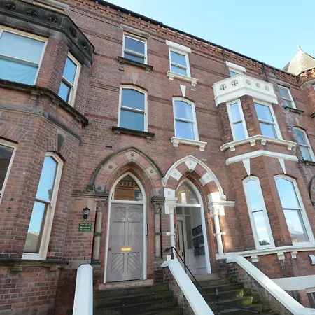 1 The Keyes- Stylish & Spacious With Free Parking Apartamento York