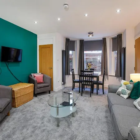 1 The Keyes- Stylish & Spacious With Free Parking 아파트